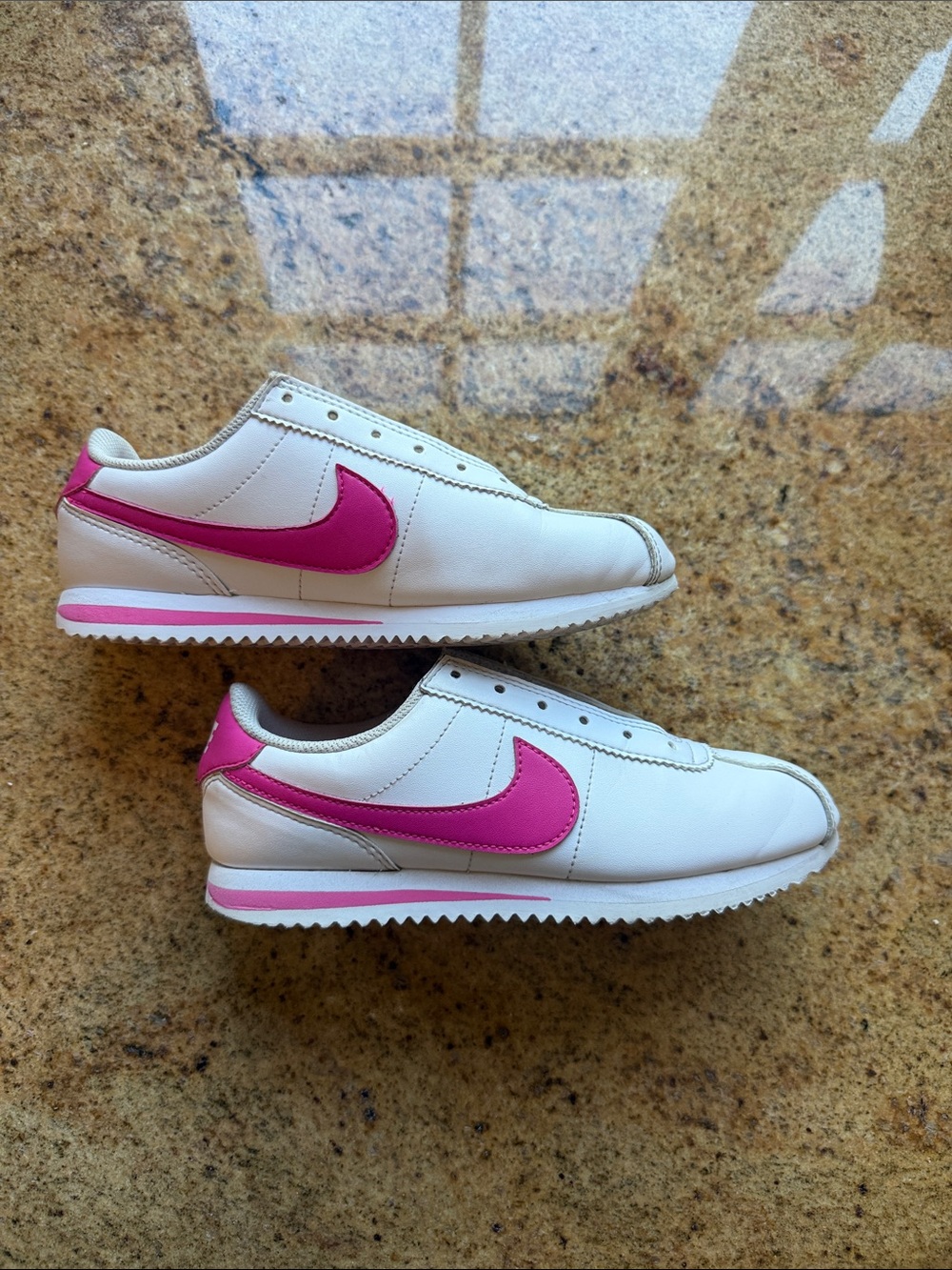 Nike Kids Cortez Fushia 2.5Y